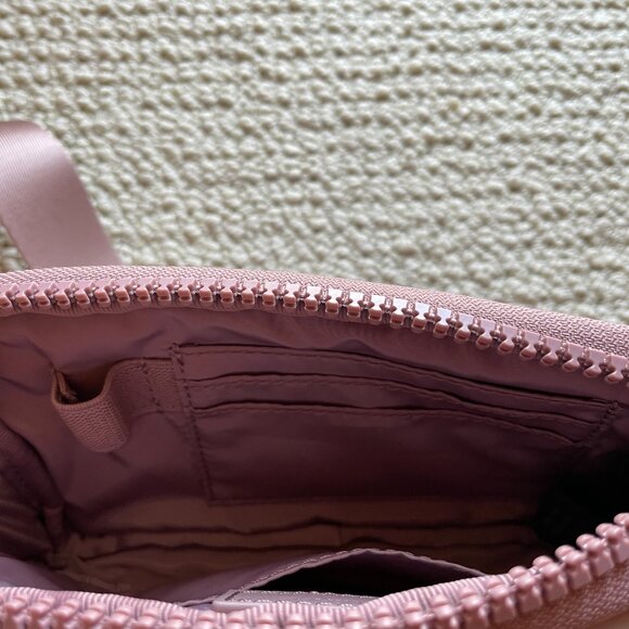 Quince All Day. Neoprene Phone Sling Crossbody Bag - Picture 5 of 13